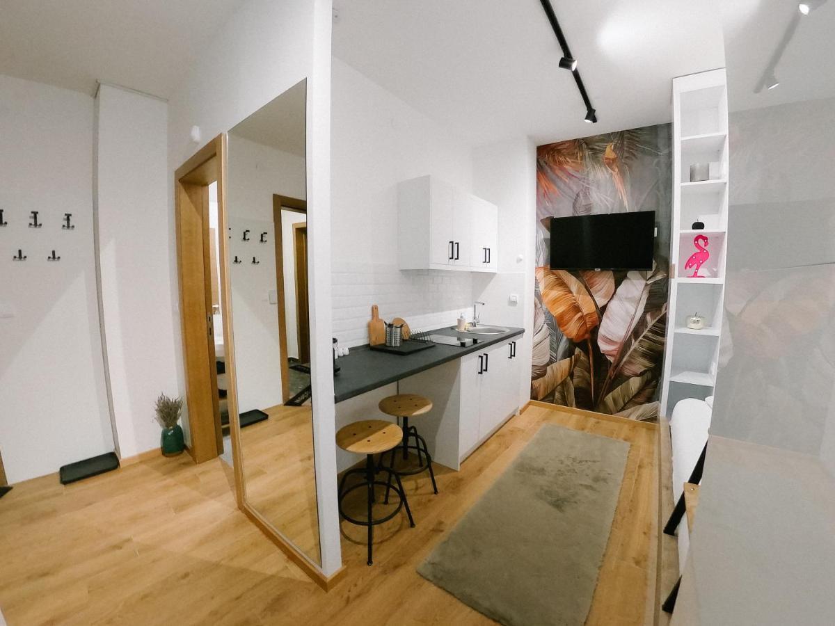 Meebo Apartments Novi Sad Esterno foto