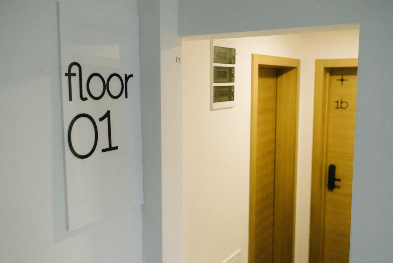 Meebo Apartments Novi Sad Esterno foto